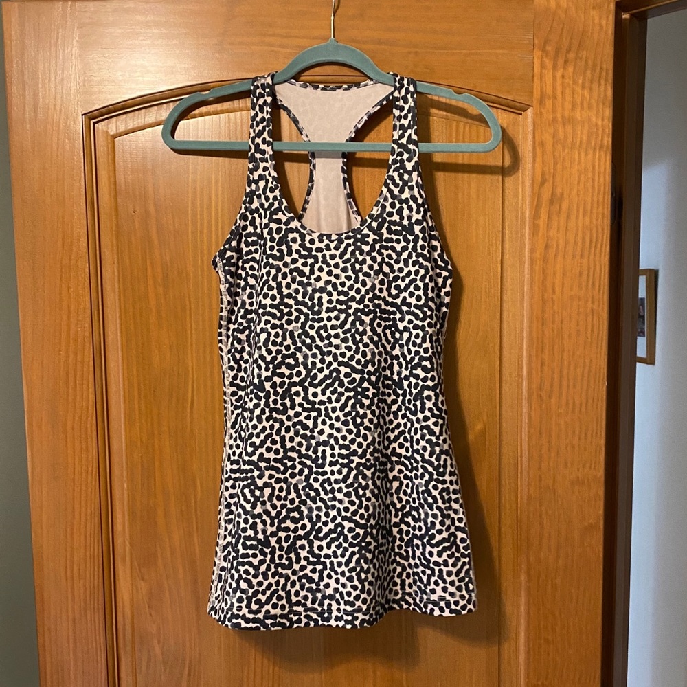 Lululemon tank top